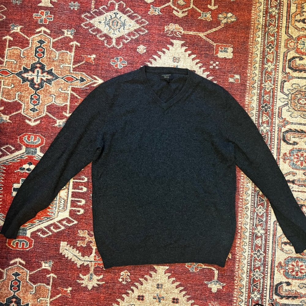 Club Room Men's V-Neck Sweater in Dark Gray